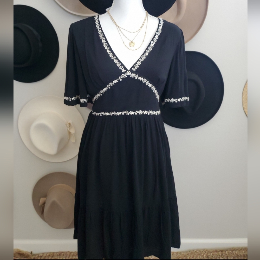 Embroidered V Neck MINI DRESS